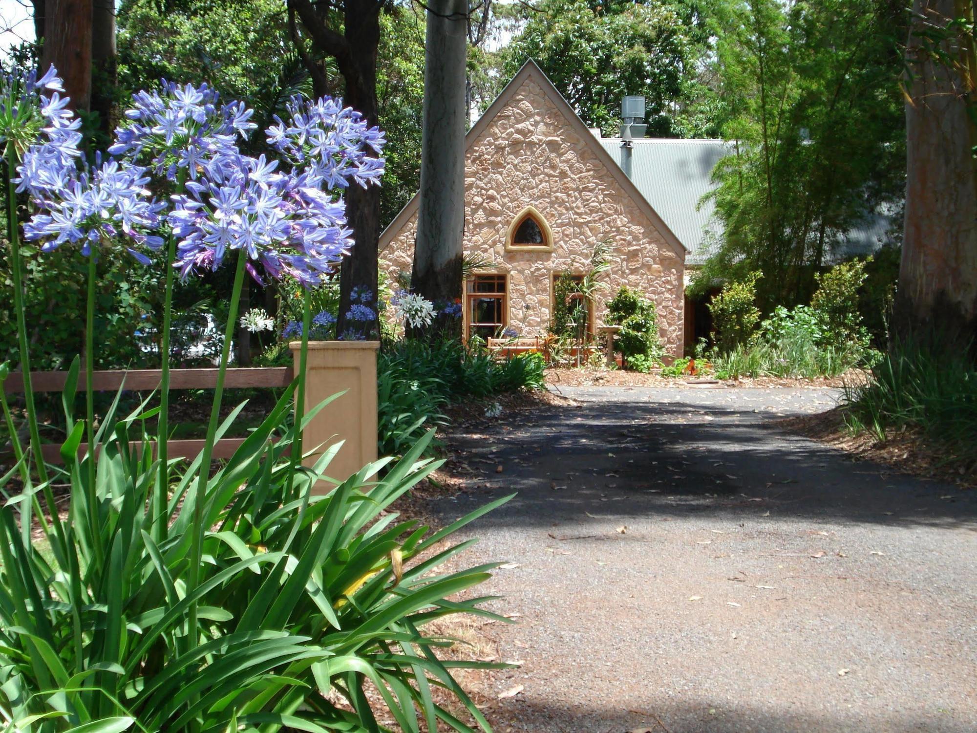 Witches Falls Cottages 마운트 탬보린 외부 사진